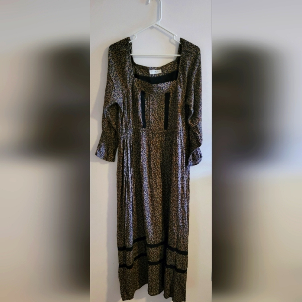 Natural life M floral maxi dress